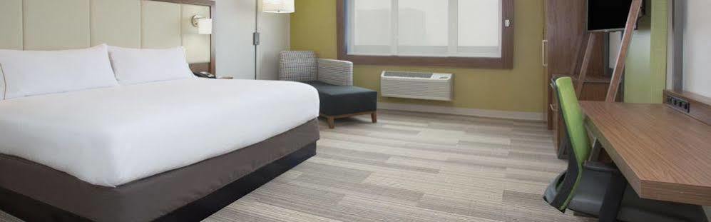 Holiday Inn Express & Suites Tulsa South - Woodland Hills By Ihg Exterior photo