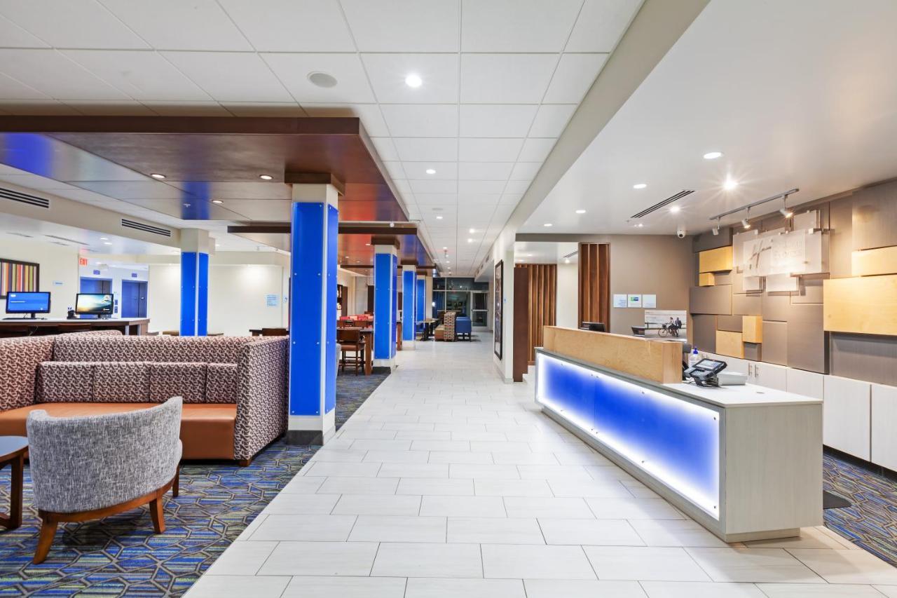 Holiday Inn Express & Suites Tulsa South - Woodland Hills By Ihg Exterior photo