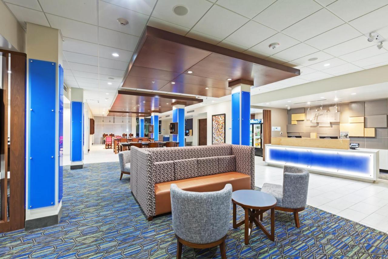Holiday Inn Express & Suites Tulsa South - Woodland Hills By Ihg Exterior photo