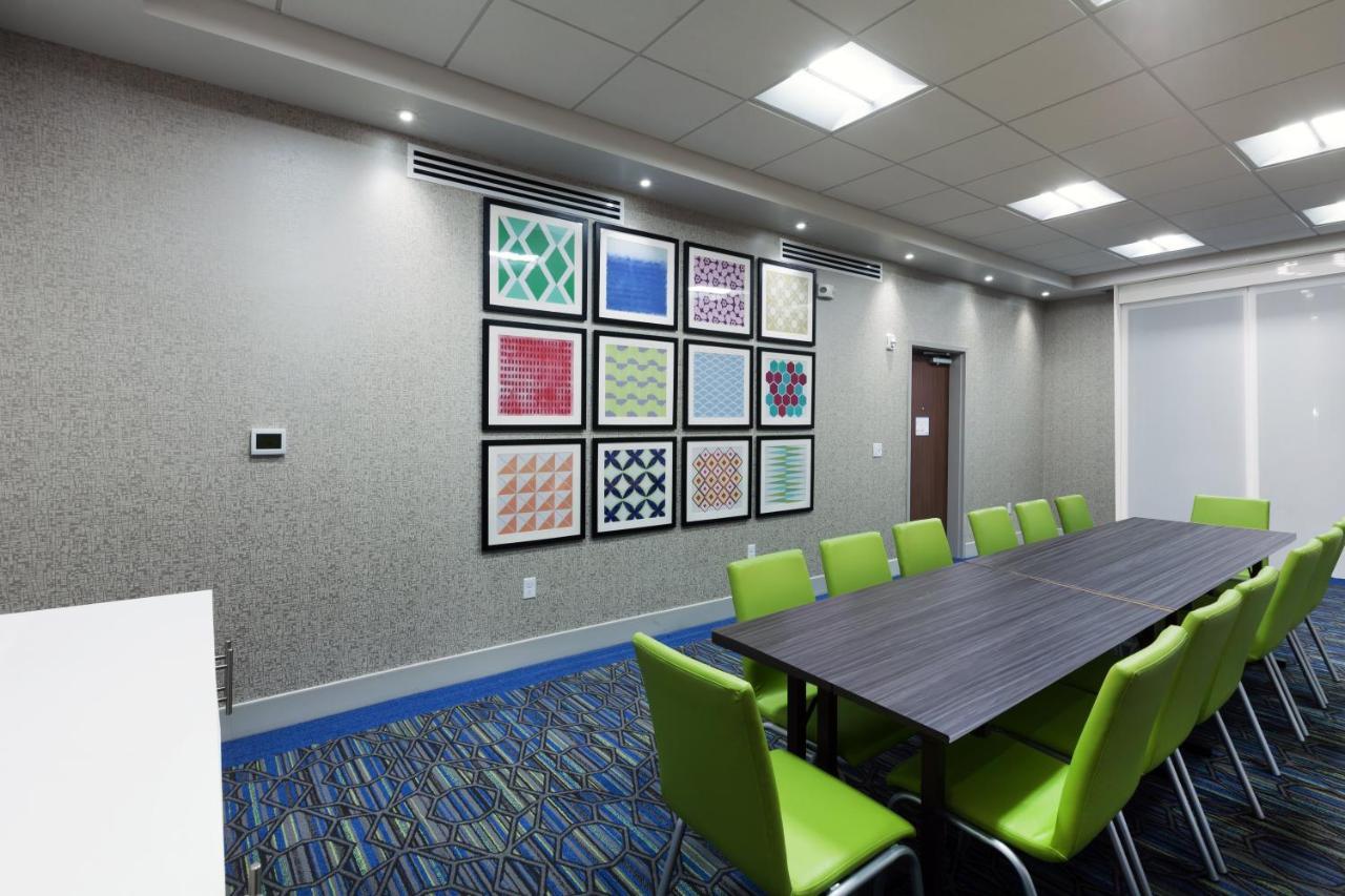 Holiday Inn Express & Suites Tulsa South - Woodland Hills By Ihg Exterior photo